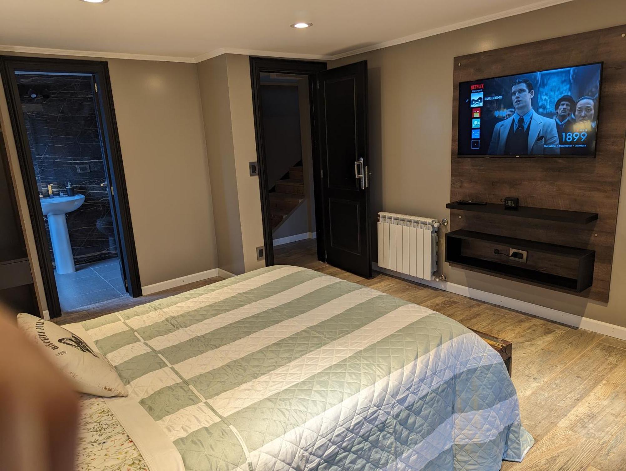 Citizen Kane Lodge - Hospedaje Gourmet Сан-Карлос-де-Барилоче Экстерьер фото